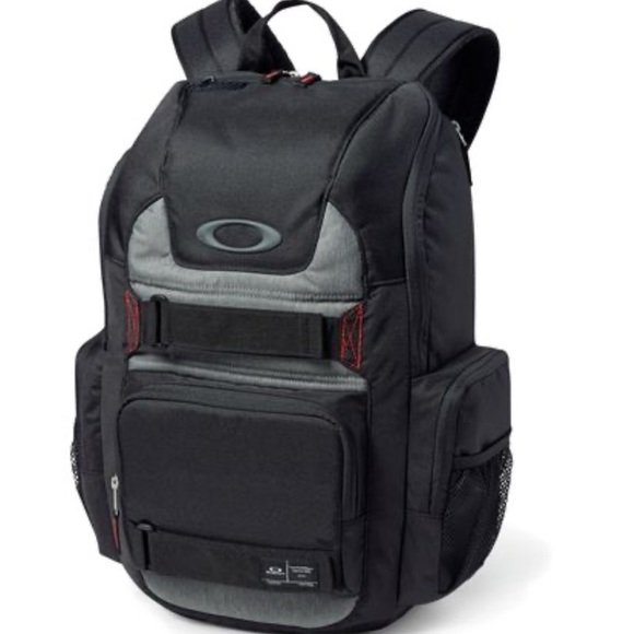 Oakley Other - Oakley - Enduro Backpack - Jet black